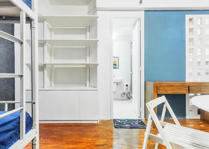 5 Bed Urban Retreat In The Heart Of Poblacion *