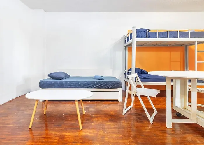 5 Bed Urban Retreat In The Heart Of Poblacion Manila