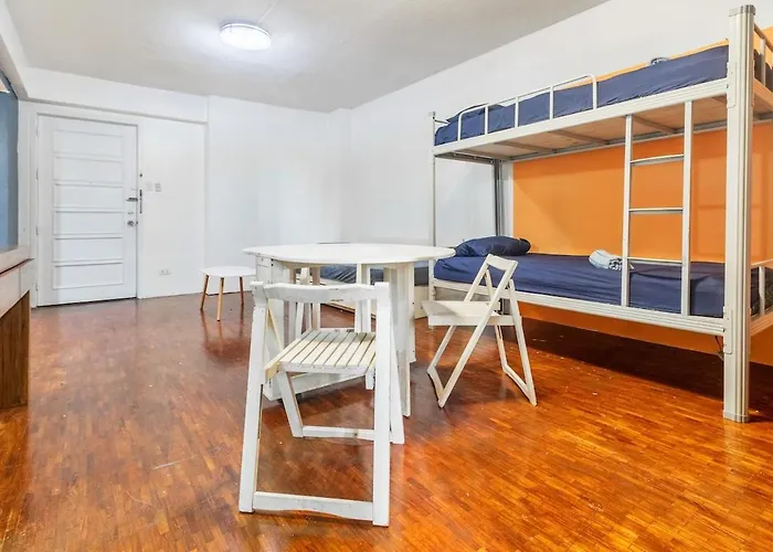 Apartment 5 Bed Urban Retreat In The Heart Of Poblacion