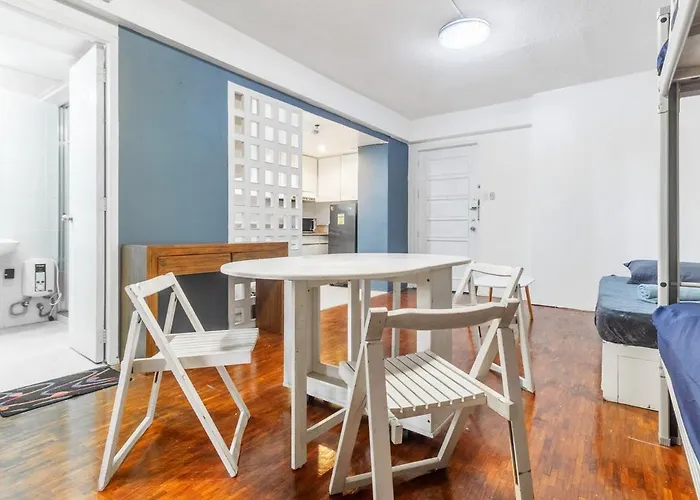 Apartment 5 Bed Urban Retreat In The Heart Of Poblacion Manila